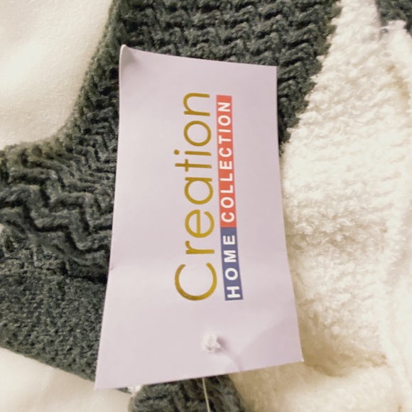 Knit Blanket - Picture 4 of 5